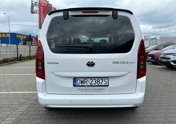 Toyota Proace City Verso cena 116900 przebieg: 4600, rok produkcji 2023 z Józefów małe 92
